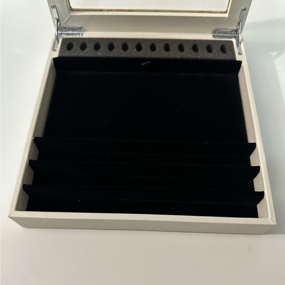 🎁 Pandora Limited Edition 2017 Hinged Jewelry Box Organizer - Clear Lid 🌟 - Picture 7 of 8